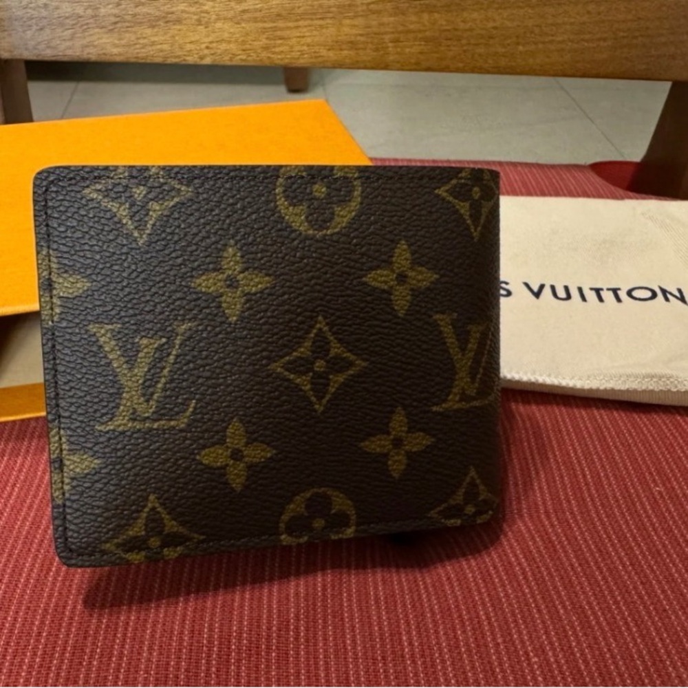 Louis Vuitton Monogram Multiple Wallet